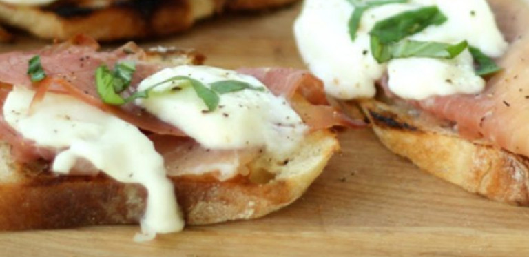 Prosciutto & Fresh Mozzarella on Grilled Garlic Toasts